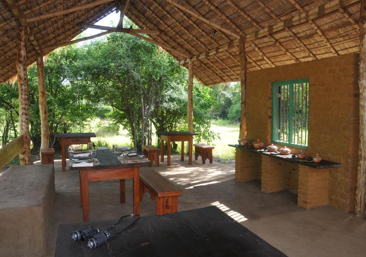 Back Of Beyond - Wild Haven Villa Sigiriya Bagian luar foto
