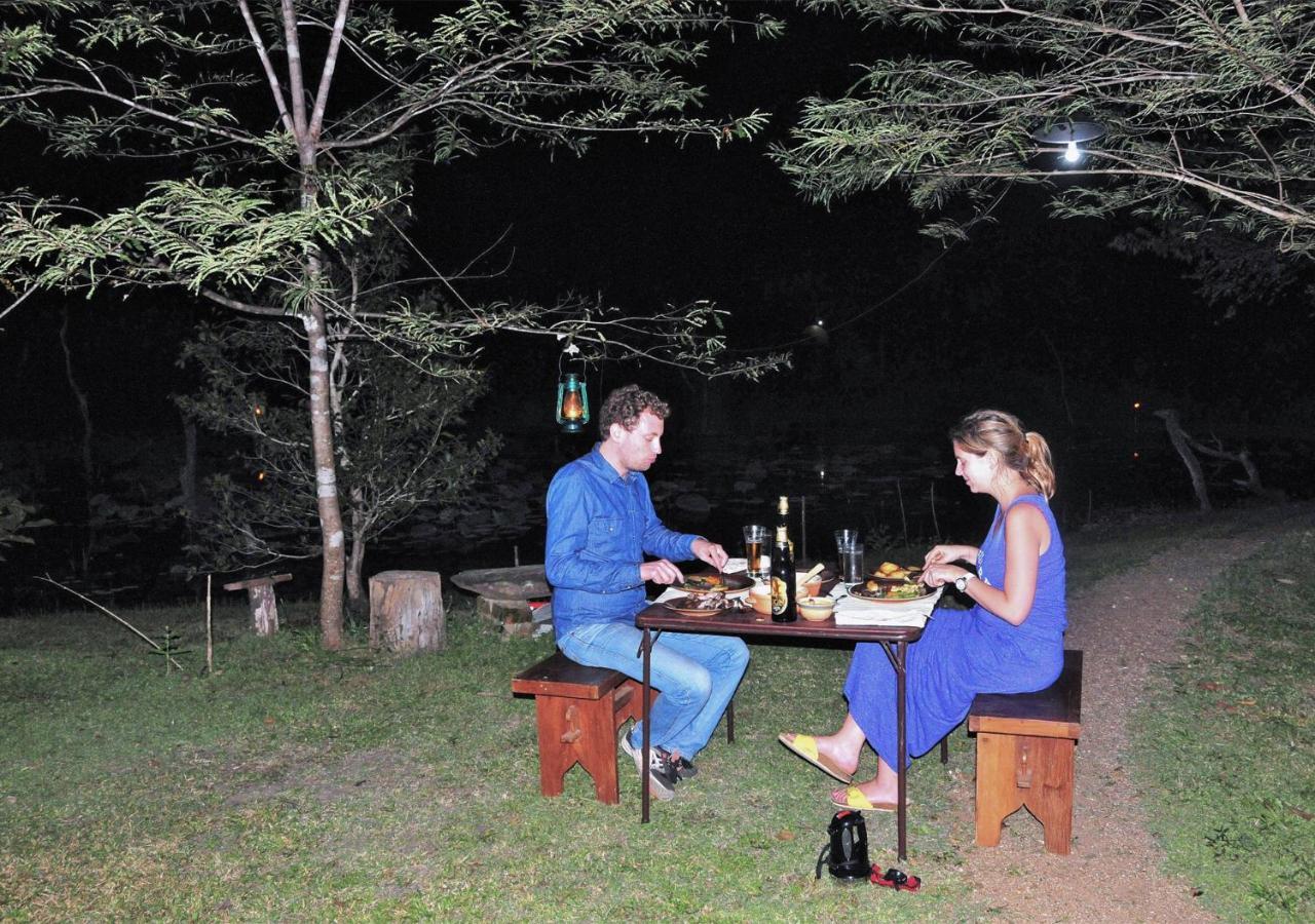 Back Of Beyond - Wild Haven Villa Sigiriya Bagian luar foto